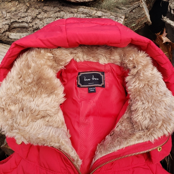 Love Tree ladies red flag fur quilted vest size s - Picture 6 of 6